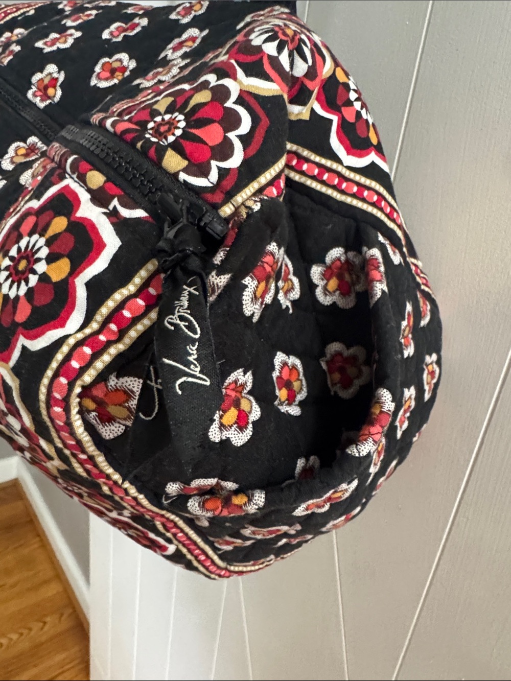VERA BRADLEY BLACK PIROUETTE Duffle Bag - Picture 2 of 5
